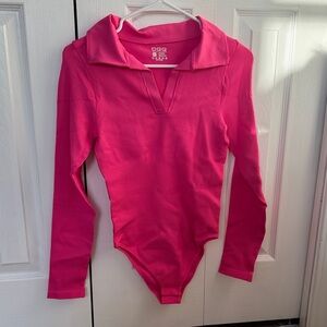 Set of 2 Vibrant Pink & White OQQ bodysuit